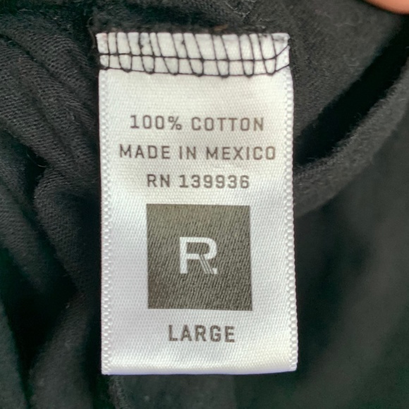 Richer Poorer Black V-Neck Short Sleeve Shirt - Picture 5 of 6